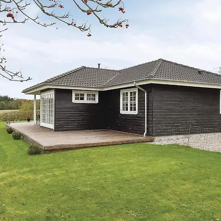 Three-bedroom Holiday In Holiday home Faxe
